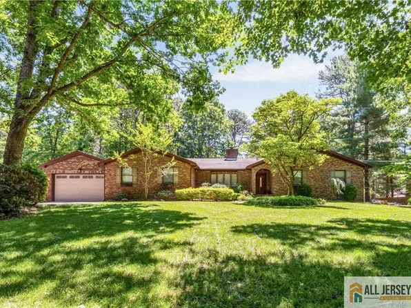 199 Old Forge Rd, Monroe Township, NJ 08831