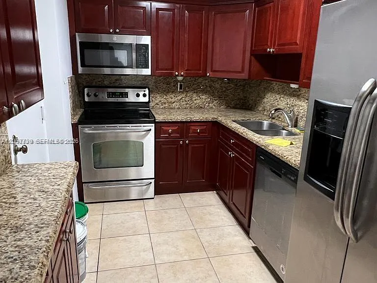 2333 Brickell Ave #307 — Photo 7