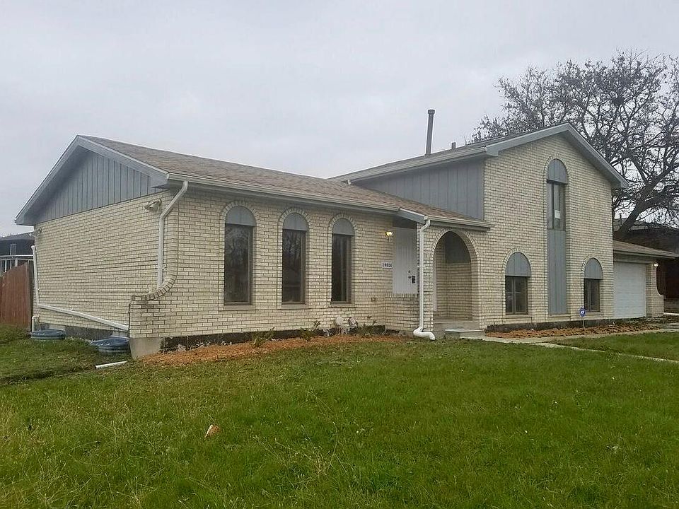 1st image of 19016 Crawford Ave