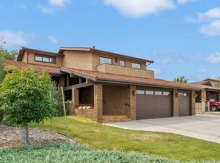 2418 NE 12th Ave SE, Medicine Hat, AB T1B1V6