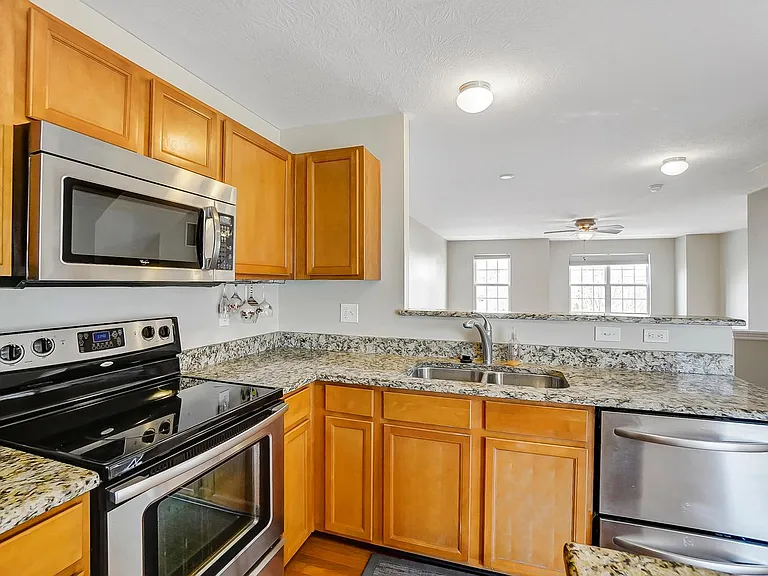 5608 Pittsford Dr — Photo 15
