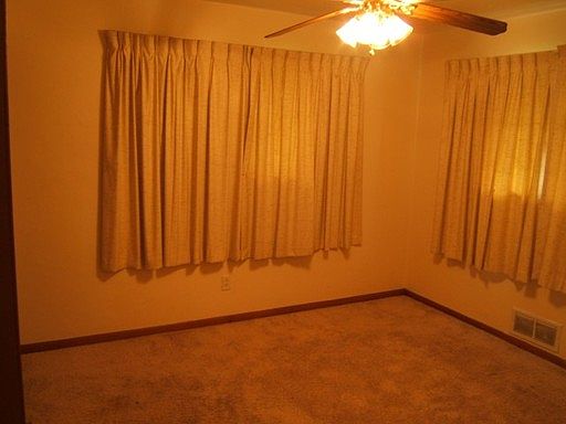 4th image of 2413 Ashland Ave