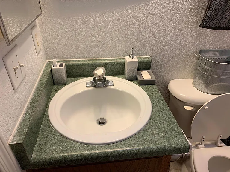 113 Buffalo Dr — Photo 17