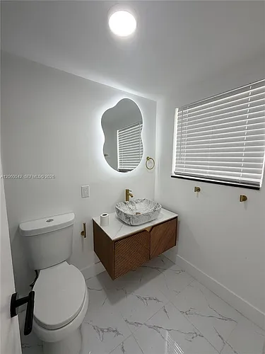316 Surfside Blvd #1 Photo 1