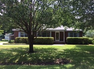 1149 Pleasant Pines St, Mount Pleasant, SC 29464