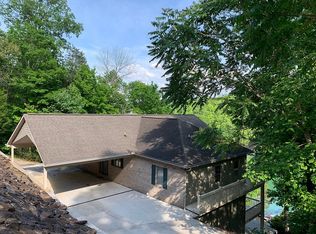 460 Windsor Ln, Jacksboro, TN 37757