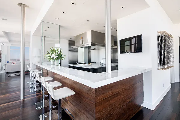 Rented by Sotheby's International Realty | media 5