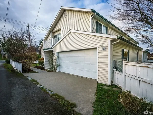 1909 M Ave #1, Anacortes, WA 98221