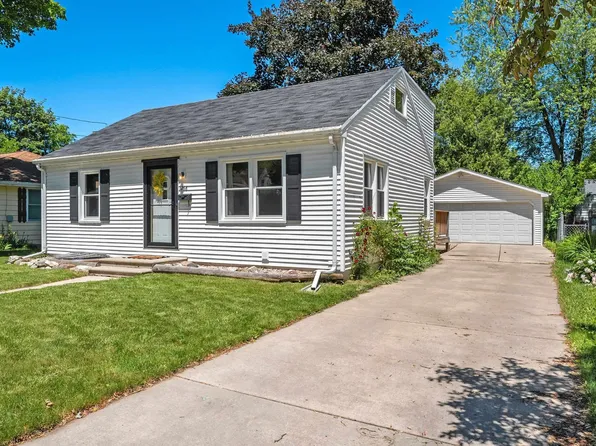 1268 Langlade Ave, Green Bay, WI 54304