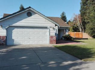 1466 Crossbill Way, Turlock, CA 95382