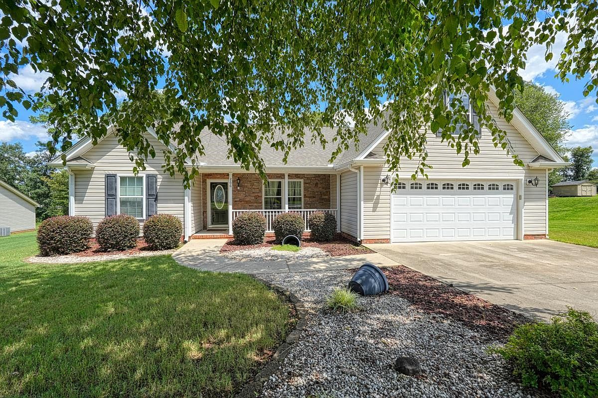266 Henderson Meadow Way, Lyman, SC 29365 | Zillow