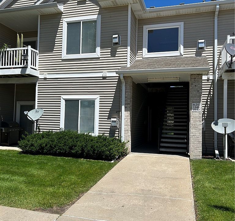 1st image of 1340 SE Florence Dr #32U