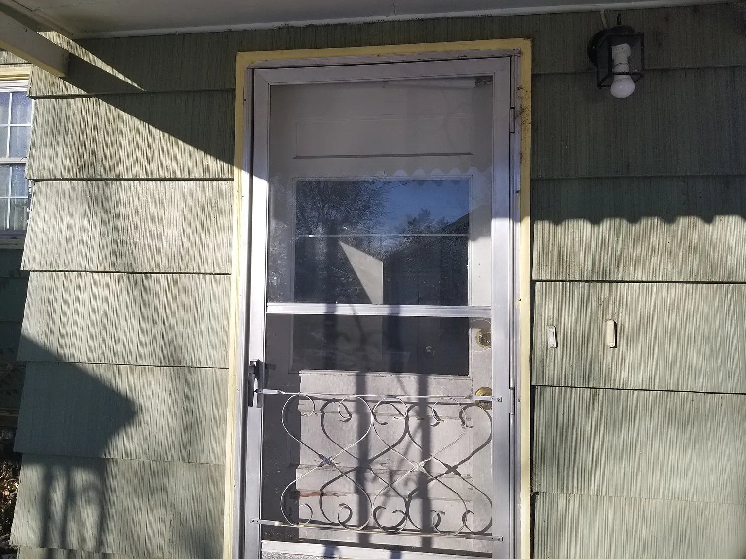 1 bed, 1.0 bath, $700 — Photo 1