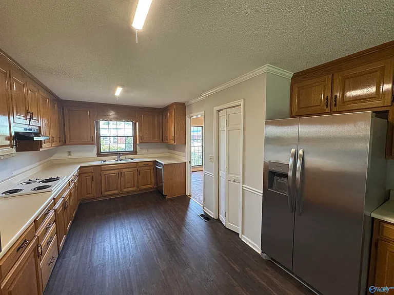 120 Roy Dr — Photo 16