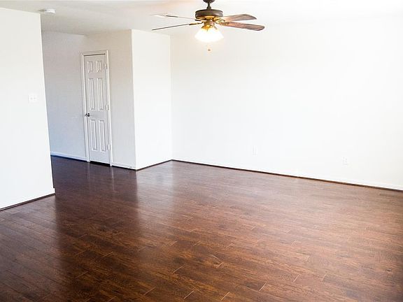 3rd image of 4511 Peppermint Hill Ln