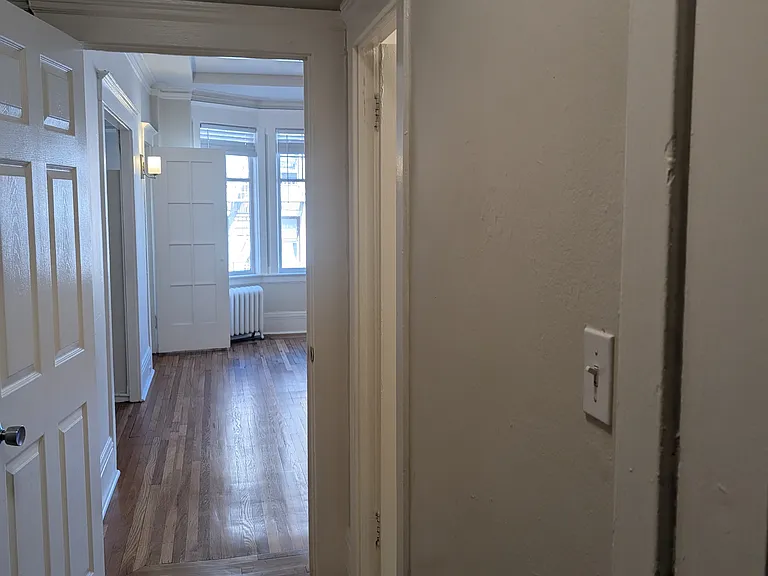 The Langham Apartments — Photo 45