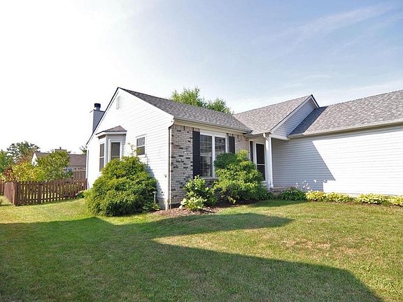 2nd image of 4401 Jennydawn Pl