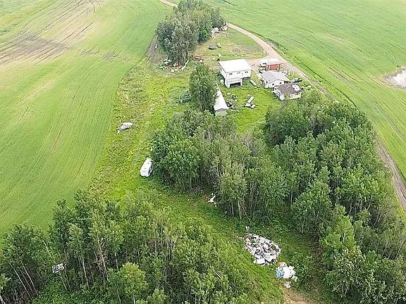 2nd image of 203068 E Township Road 662