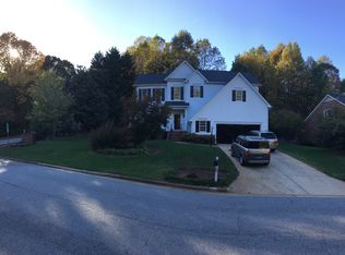 1801 Bearhollow Rd, Greensboro, NC 27410