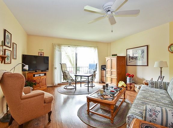 2nd image of 900 W Sunset Dr APT 211
