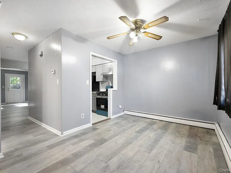78 Roosevelt Dr — Photo 23