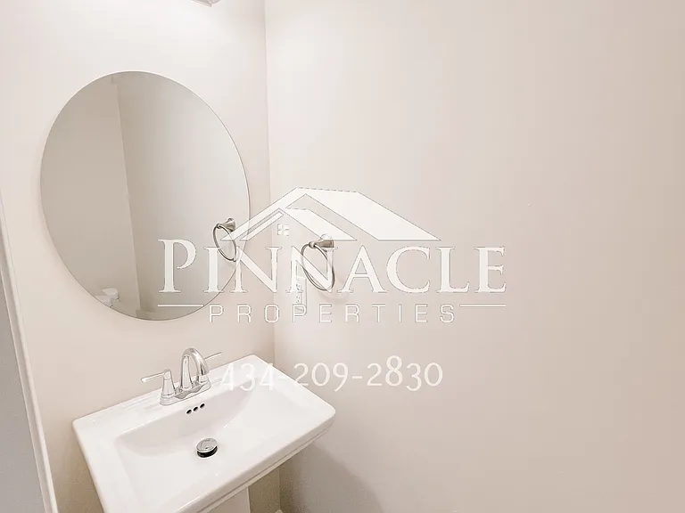 2305 Tazewell Ave #B — Photo 11