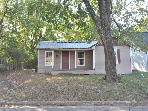 609 Lamar St, Sulphur Springs, TX 75482