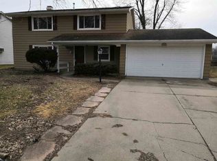 5516 Monarch Dr, Fort Wayne, IN 46815