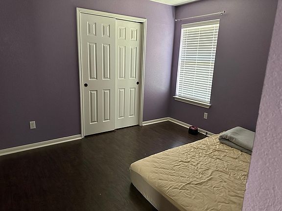 5th image of 172 Ashwood S