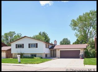 5214 Hickory Pl, Cheyenne, WY 82009