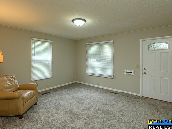 3rd image of G 2108th Ave
