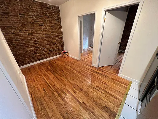 Rented by Best Apartments North Inc | media 23