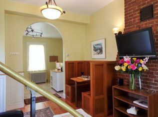 72 Pelham St #1, Newport, RI 02840