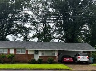 7 Jones Rd, Grenada, MS 38901