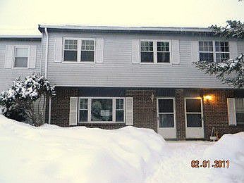 1st image of 12 Hope Dr #2-2