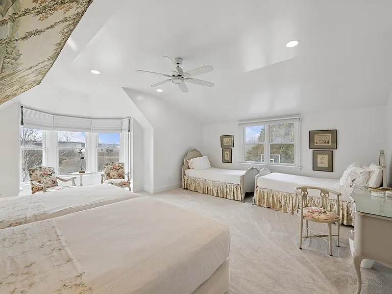 145 Olivers Cove Ln — Photo 28