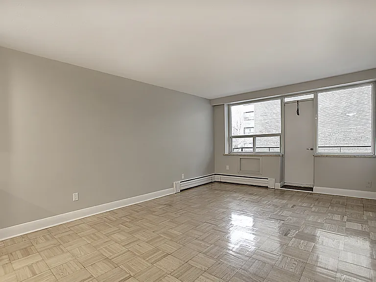 90 Jameson Ave — Photo 15