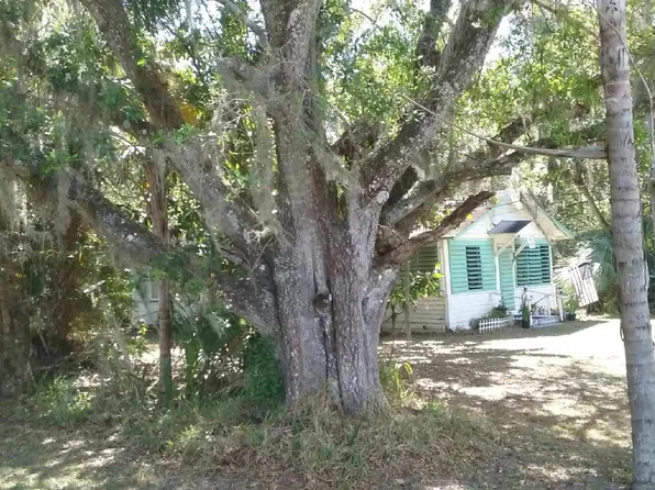 2602 McNeil Rd, Fort Pierce, FL 34981