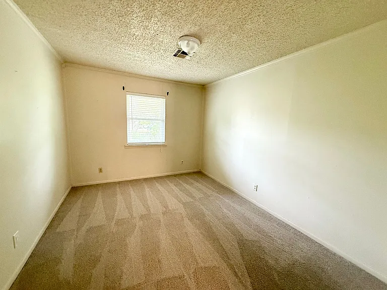 5588 Old Dallas Rd — Photo 4