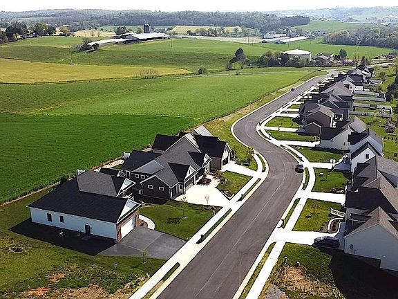 4th image of 21 Rhodes Hill Dr
