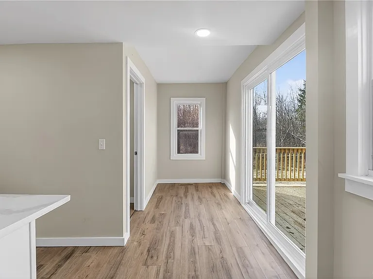 6637 Dix Rd — Photo 13