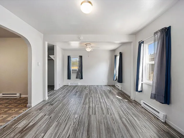 270 Quincy St — Photo 4