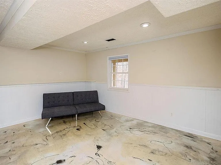 15400 Triangle Ln — Photo 19