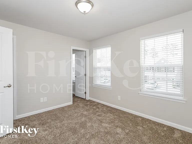 1207 Harkey Creek Dr — Photo 11