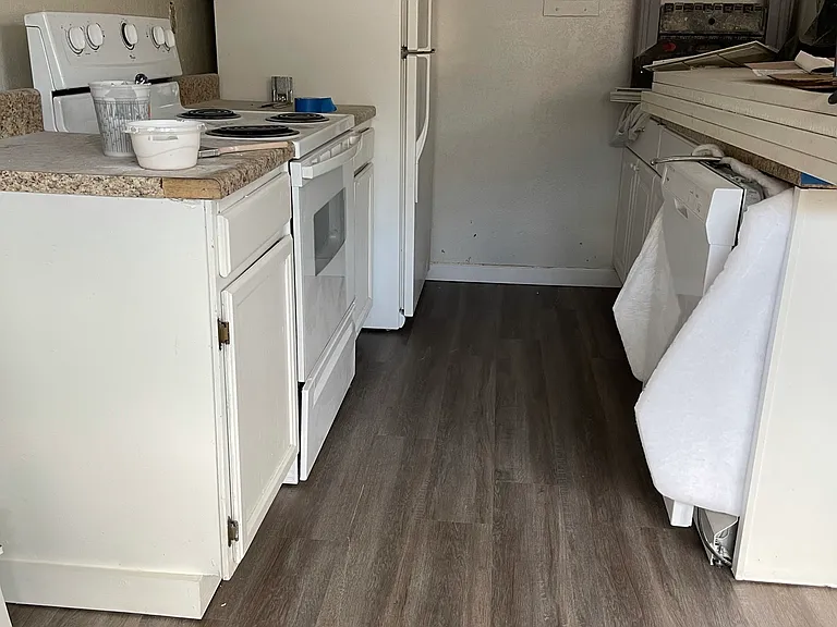 349 Gahart Dr #C — Photo 5