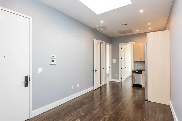 Rented by Arvik Group Real Estate | media 27