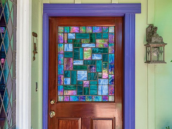 5th image of 1257 Catarina St