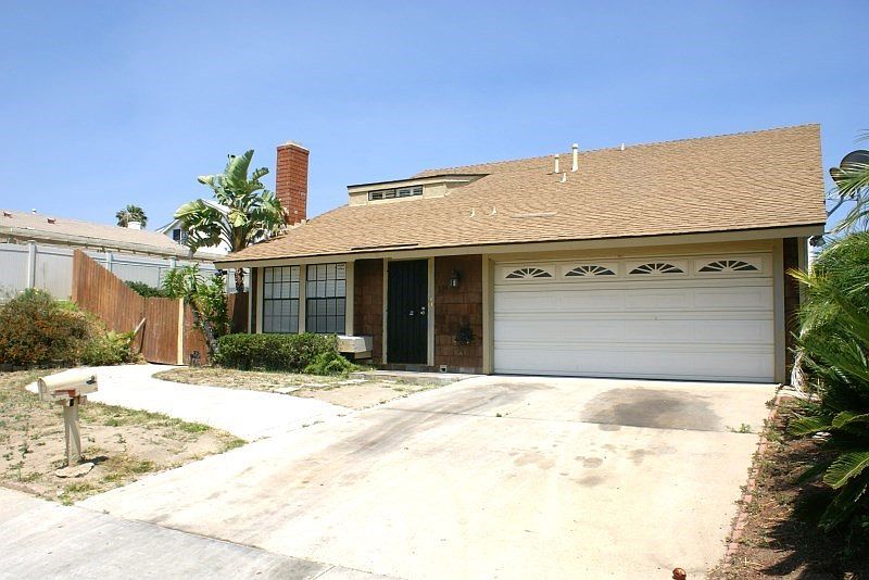 1st image of 284 Fennell Ct