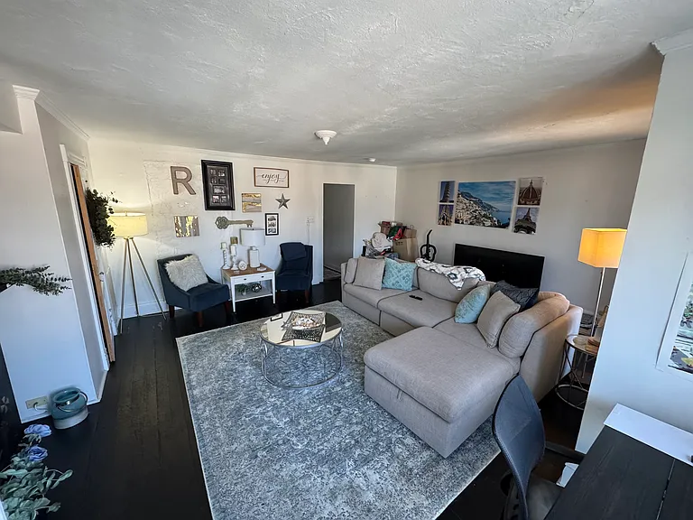 327 S Highland Ave #3 — Photo 7