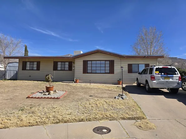 2410 Rolland Ct, Alamogordo, NM 88310